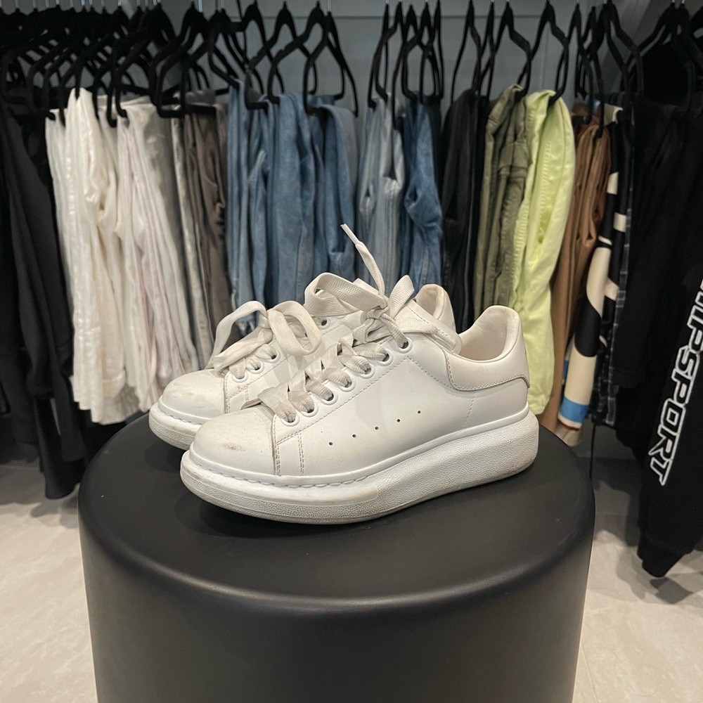 Alexander McQueen Sneakers